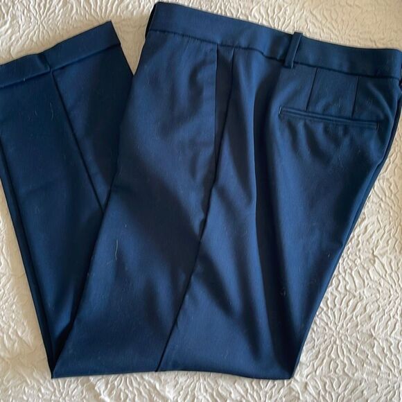 Banana Republic Women's Work Pants Trousers Cropped Cuffed Hem Navy Blue Size 6R - Picture 3 of 6